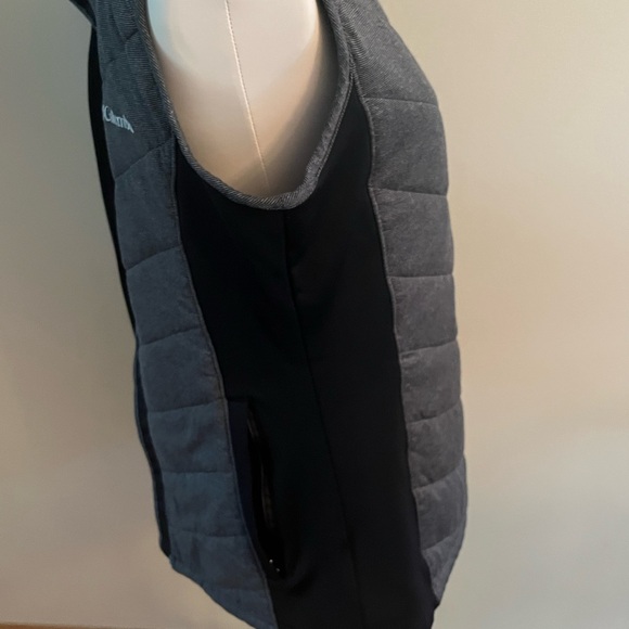 Columbia Gray/Black Full Zip Vest Women’s  Med - Picture 2 of 7